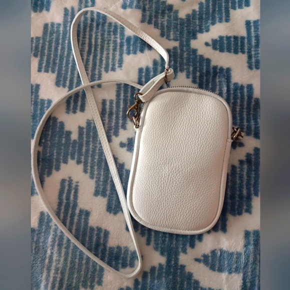 Crossbody Purse White Leather Made in Italy Cell Phone size two pockets - Picture 2 of 6